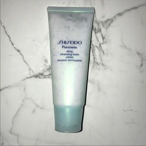 Shishedo cleanser and moisturizer bundle